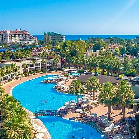 Отель Vonresort Golden